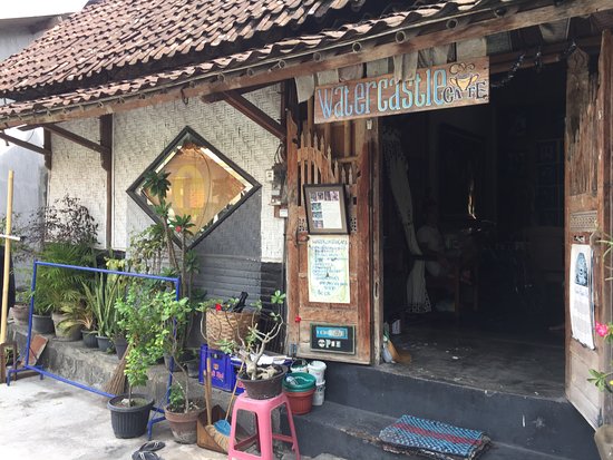 Water Castle Cafe: Reliving Yogyakarta’s Vintage Charm Near Taman Sari